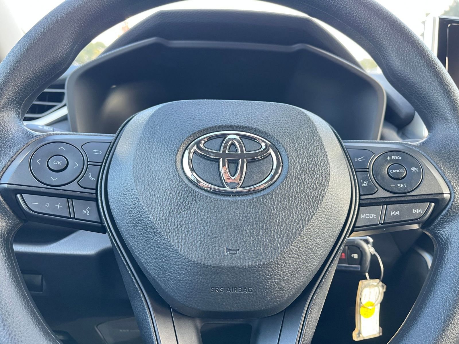 Thumbnail: 2025 Toyota RAV4 - 27