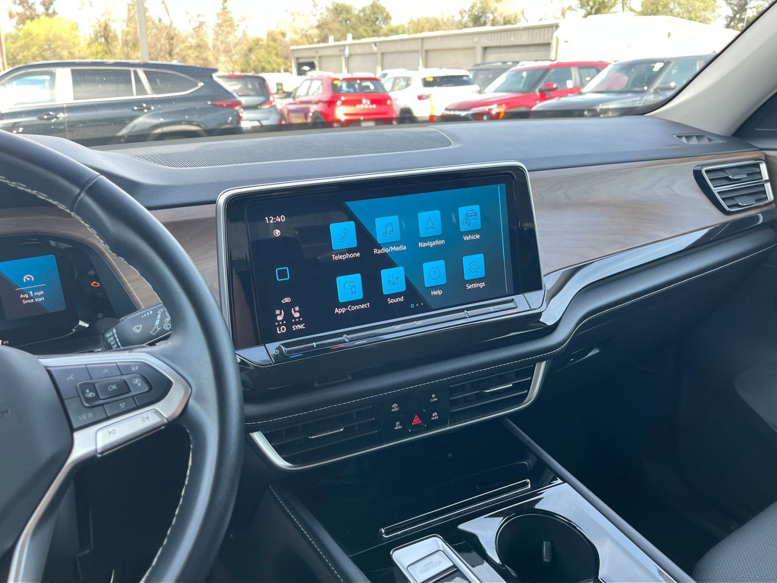 Thumbnail: 2025 Volkswagen Atlas - 17