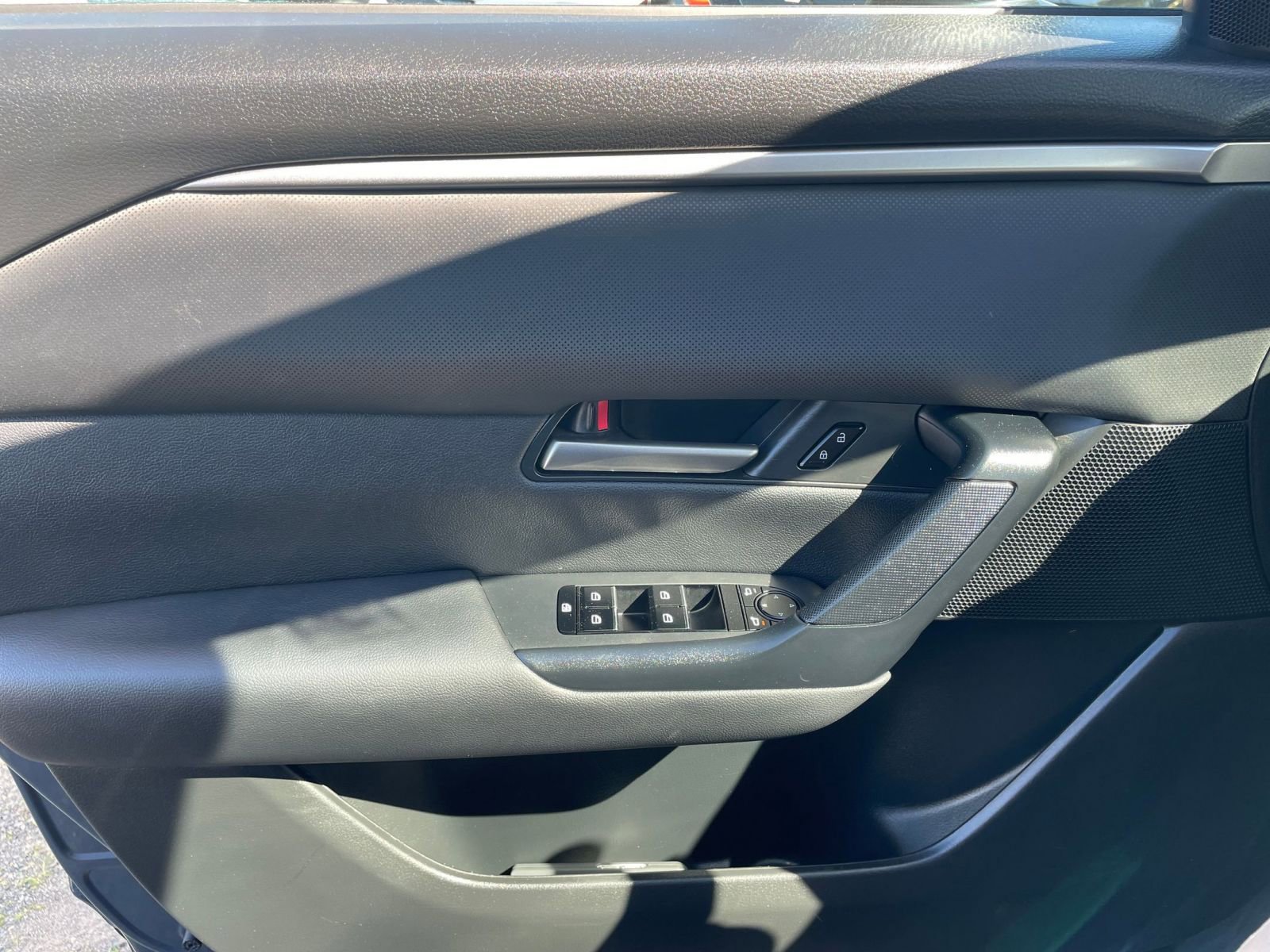 Thumbnail: 2025 Mazda CX-50 - 18