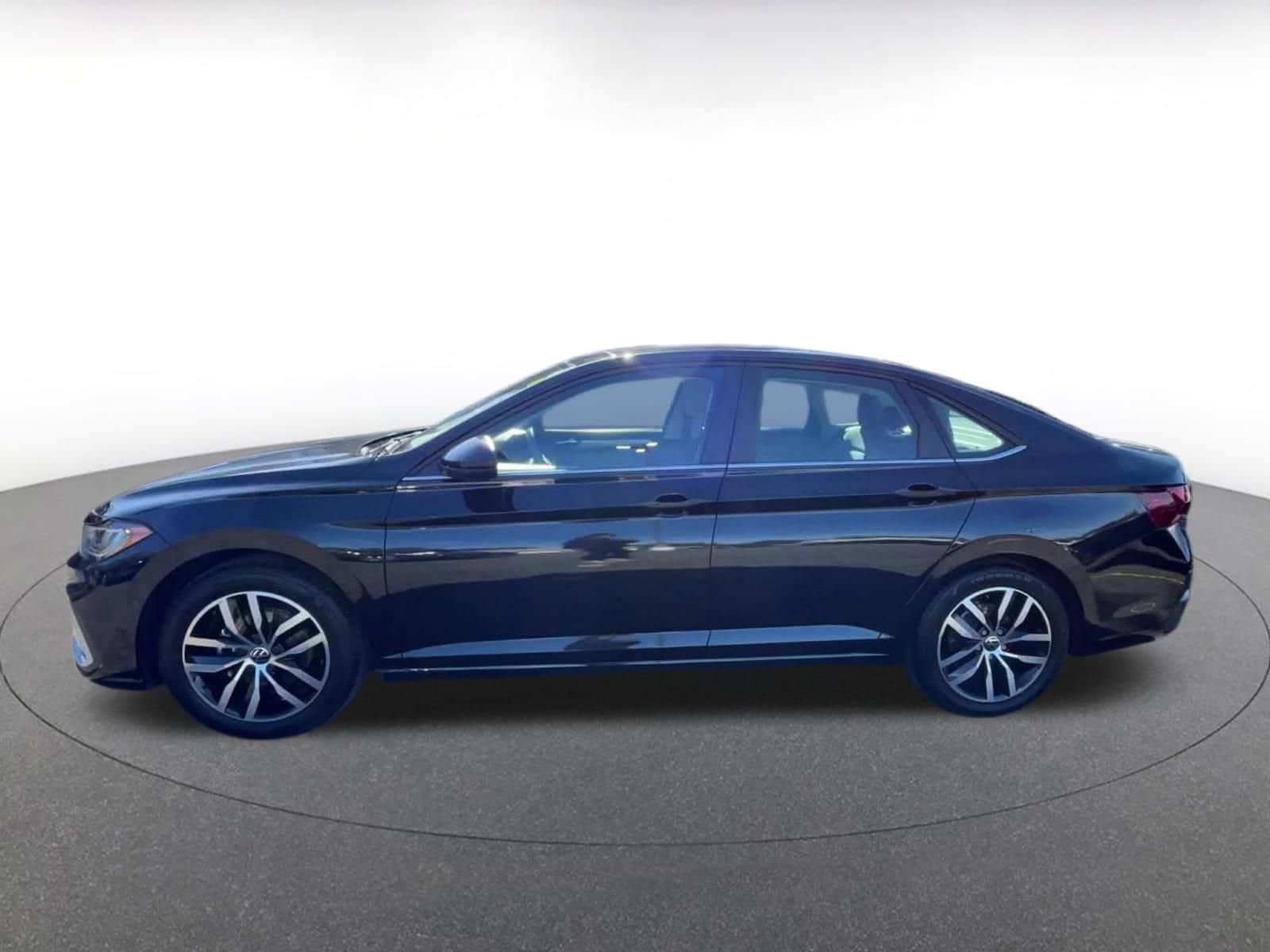 Thumbnail: 2025 Volkswagen Jetta - 10