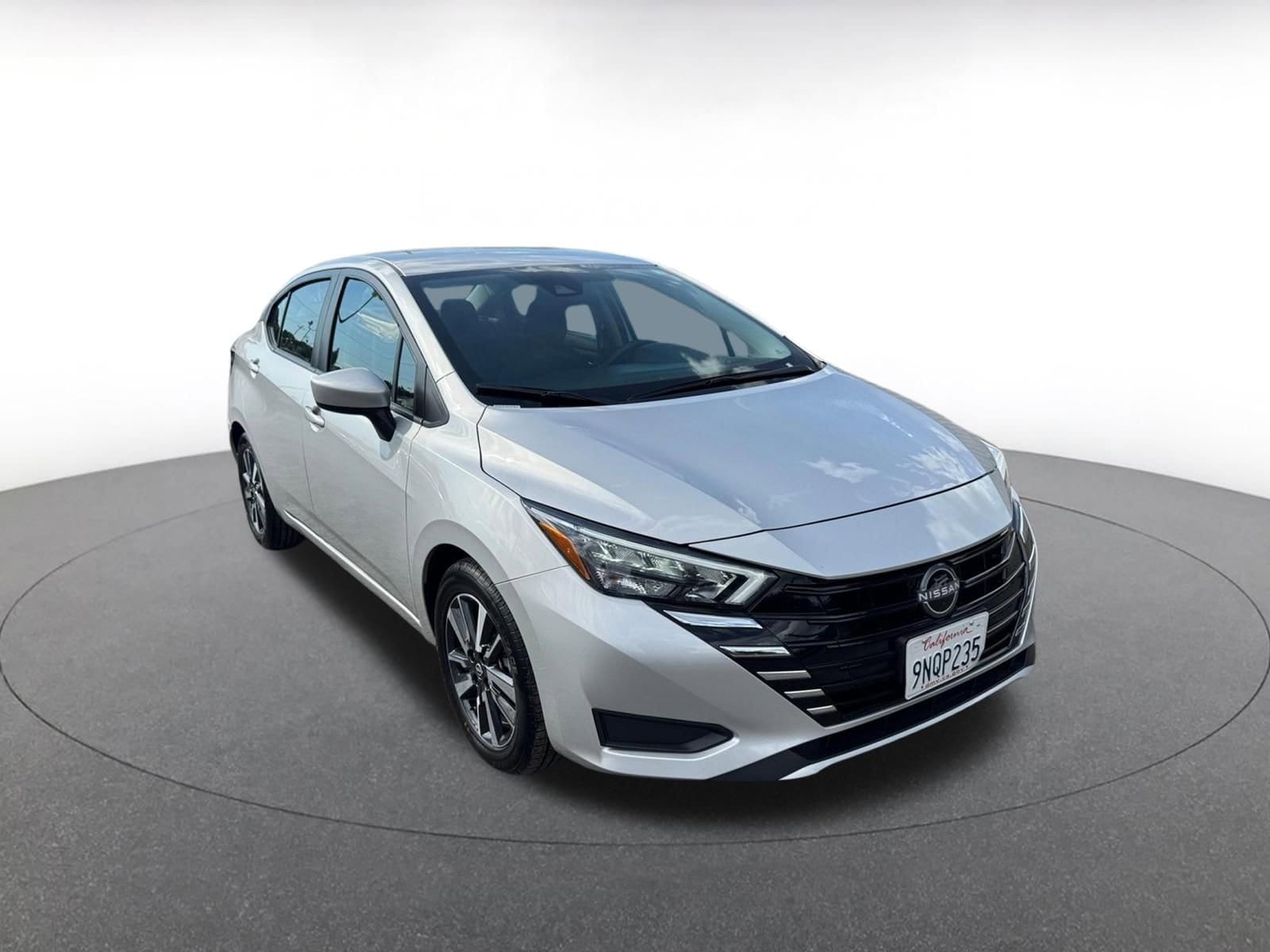 2025 Nissan Versa Sedan SV