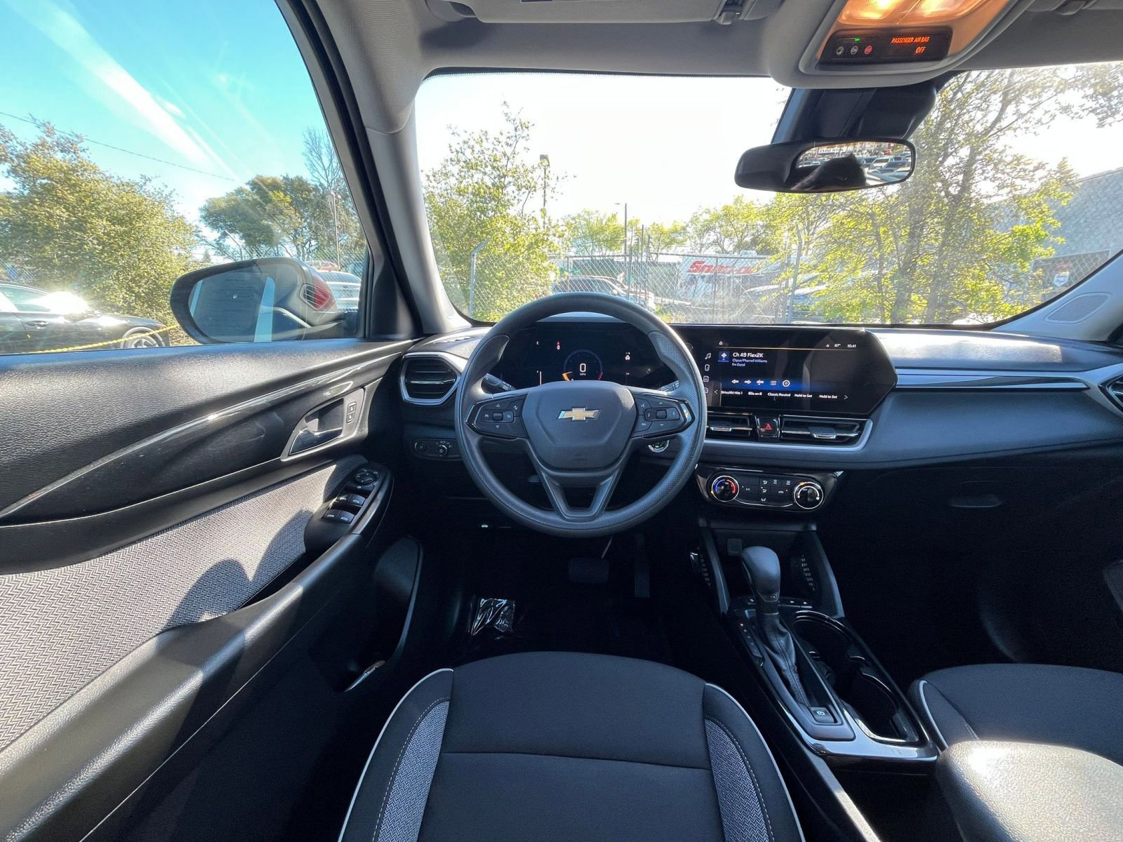 Thumbnail: 2025 Chevrolet TrailBlazer - 33