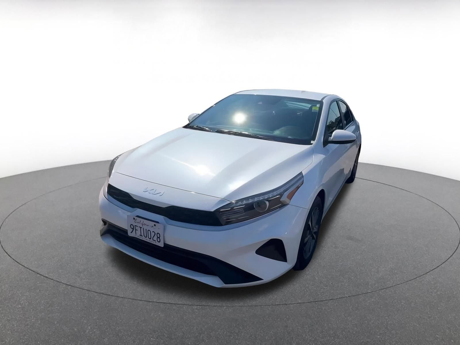 Thumbnail: 2023 Kia Forte - 8