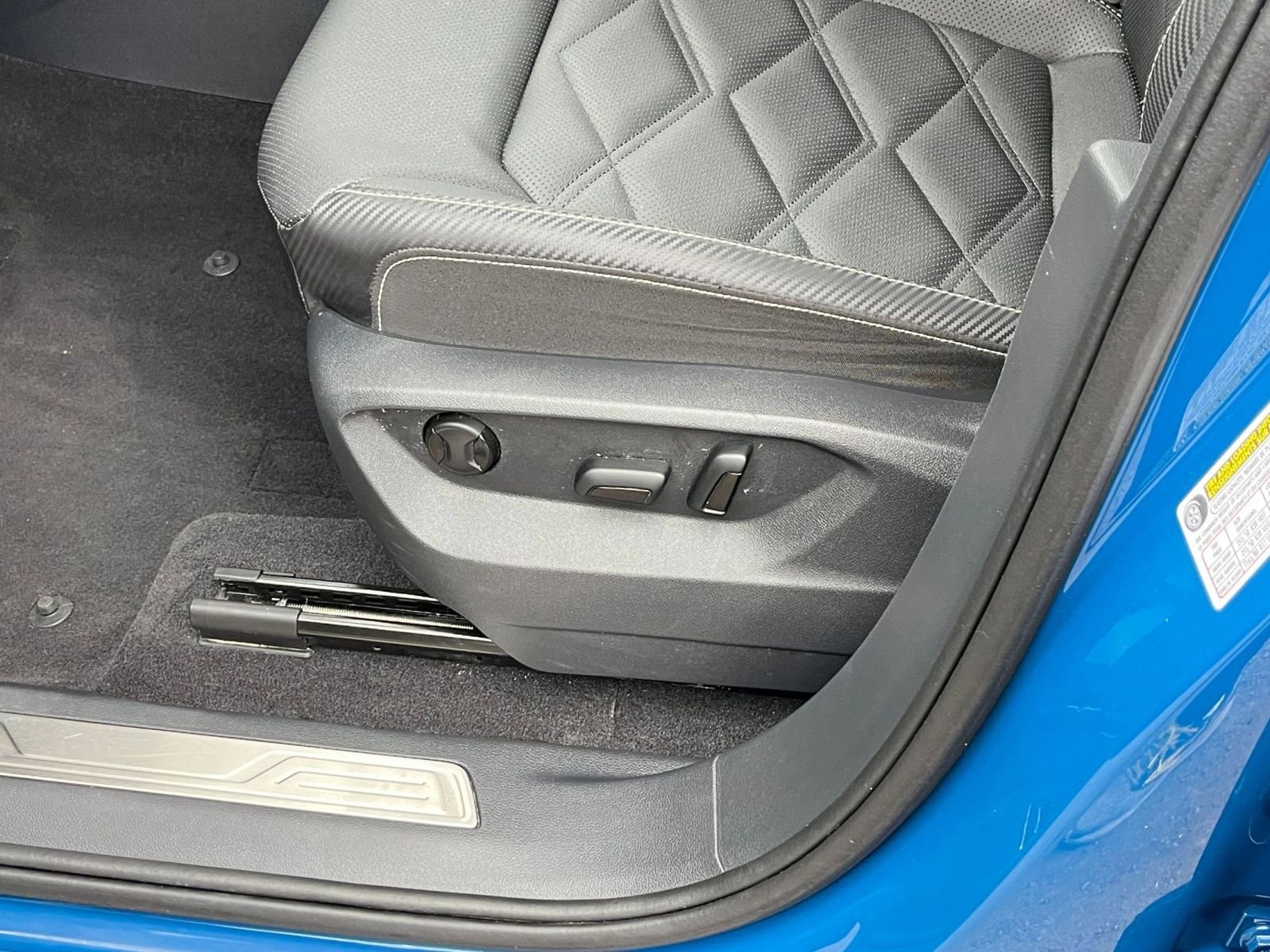 Thumbnail: 2025 Volkswagen Atlas - 24