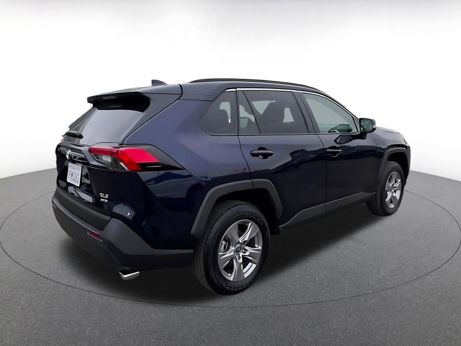 Thumbnail: 2025 Toyota RAV4 - 15