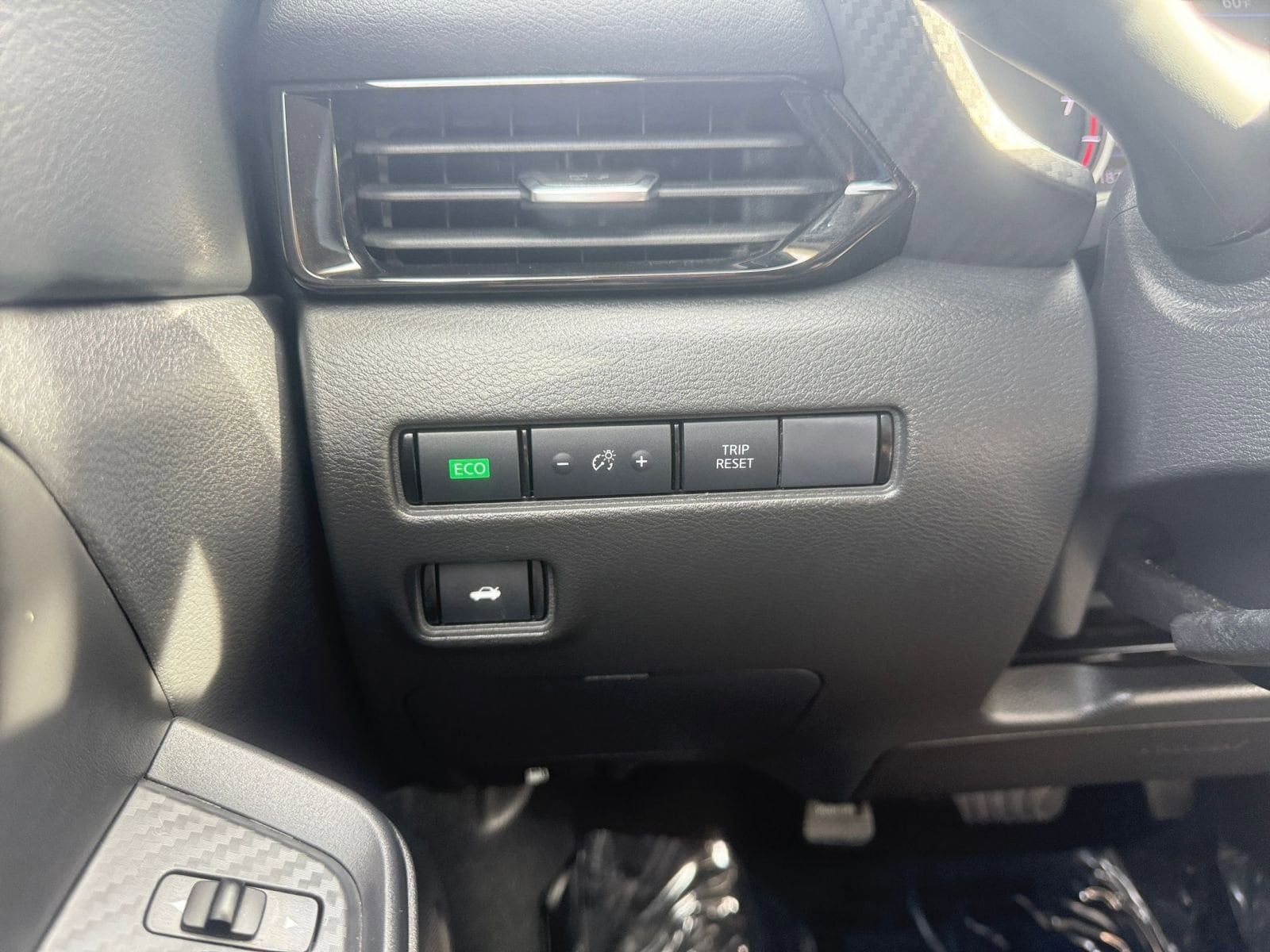 Thumbnail: 2025 Nissan Sentra - 34