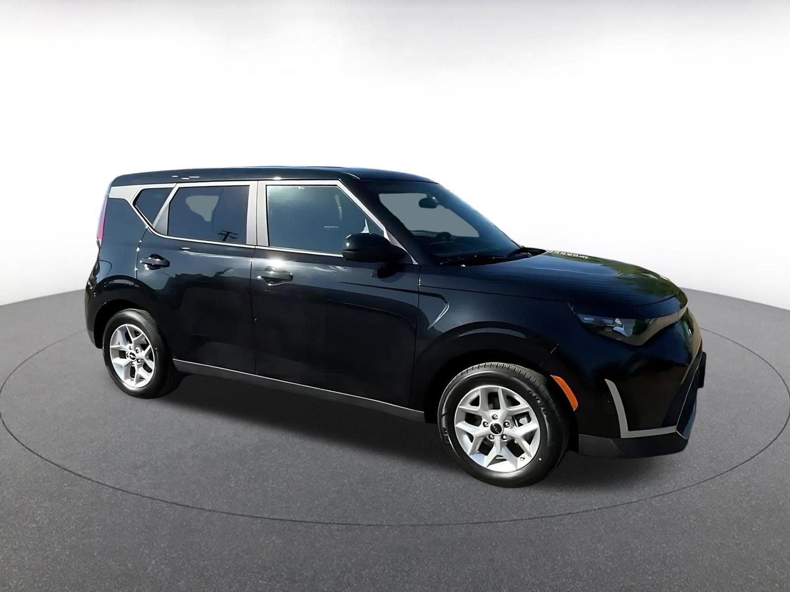 Thumbnail: 2025 Kia Soul - 2