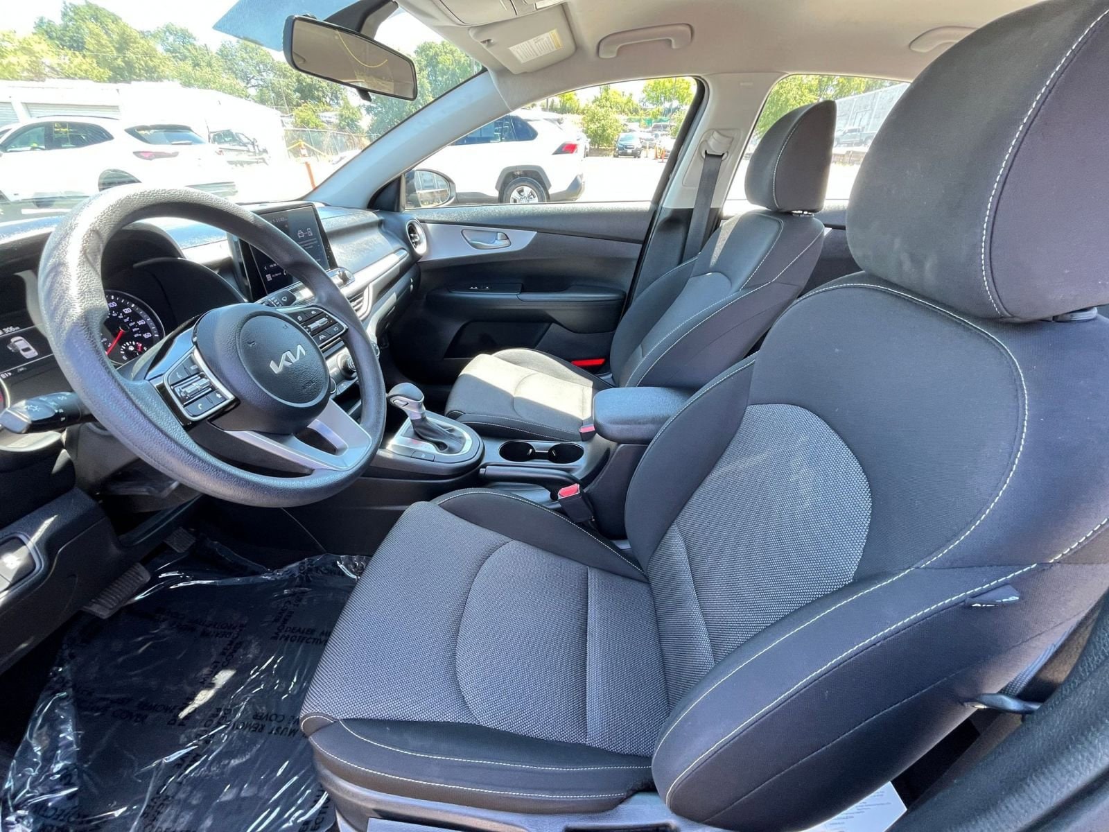 Thumbnail: 2024 Kia Forte - 24