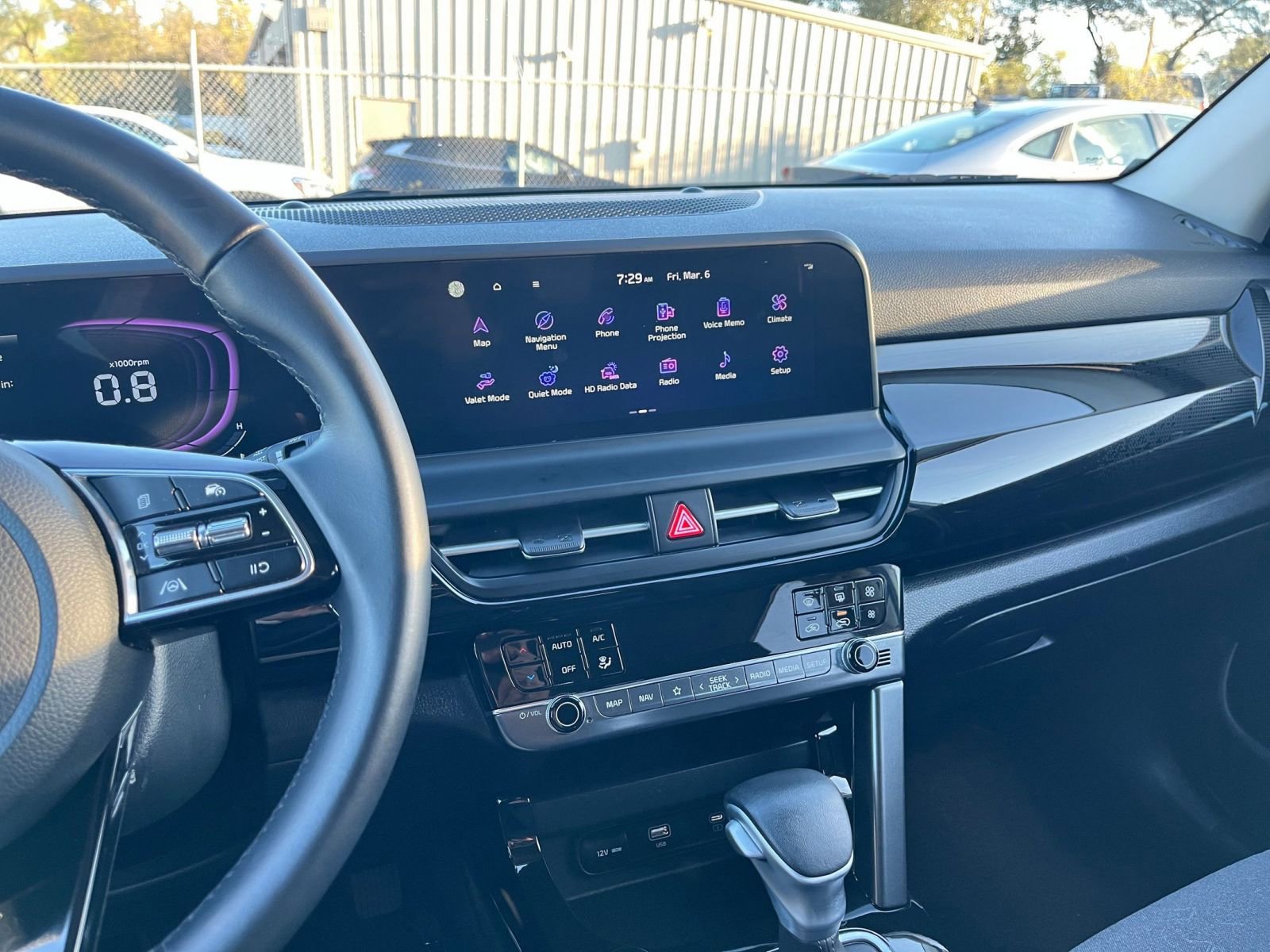 Thumbnail: 2025 Kia Seltos - 17