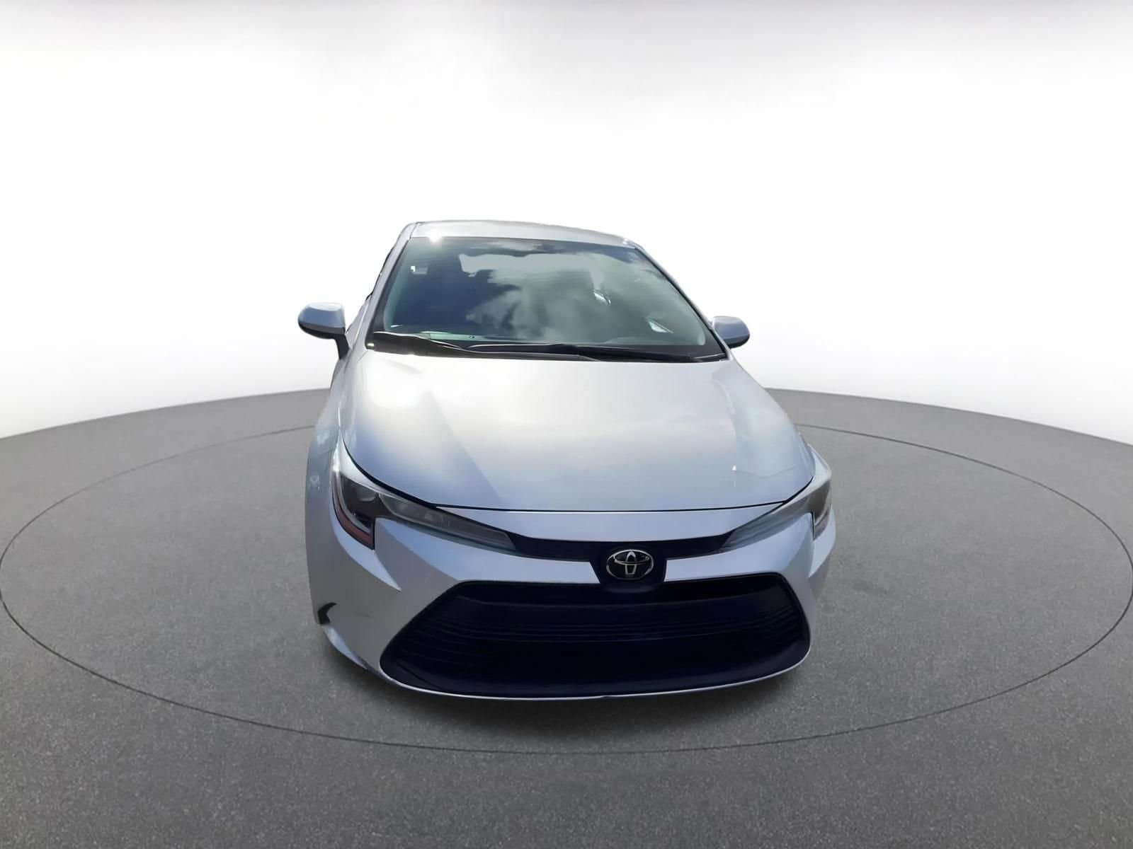 Thumbnail: 2025 Toyota Corolla - 4