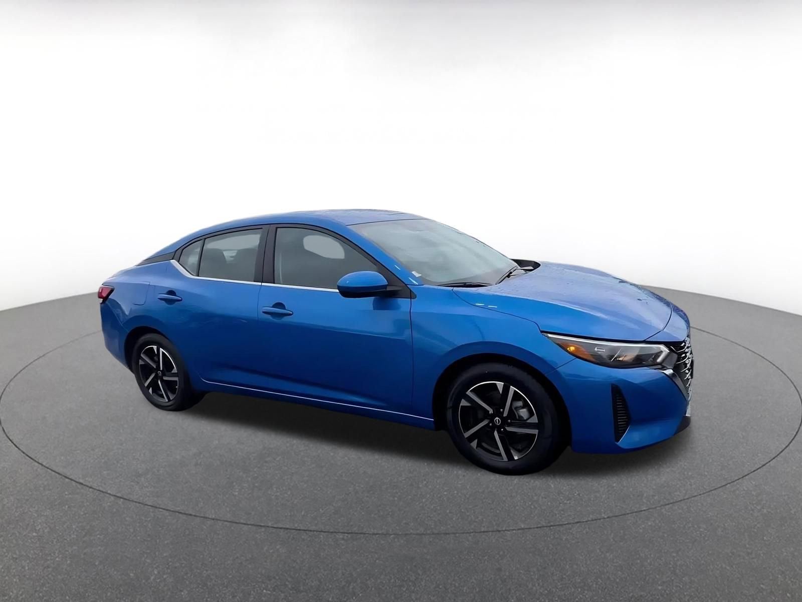 Thumbnail: 2025 Nissan Sentra - 2