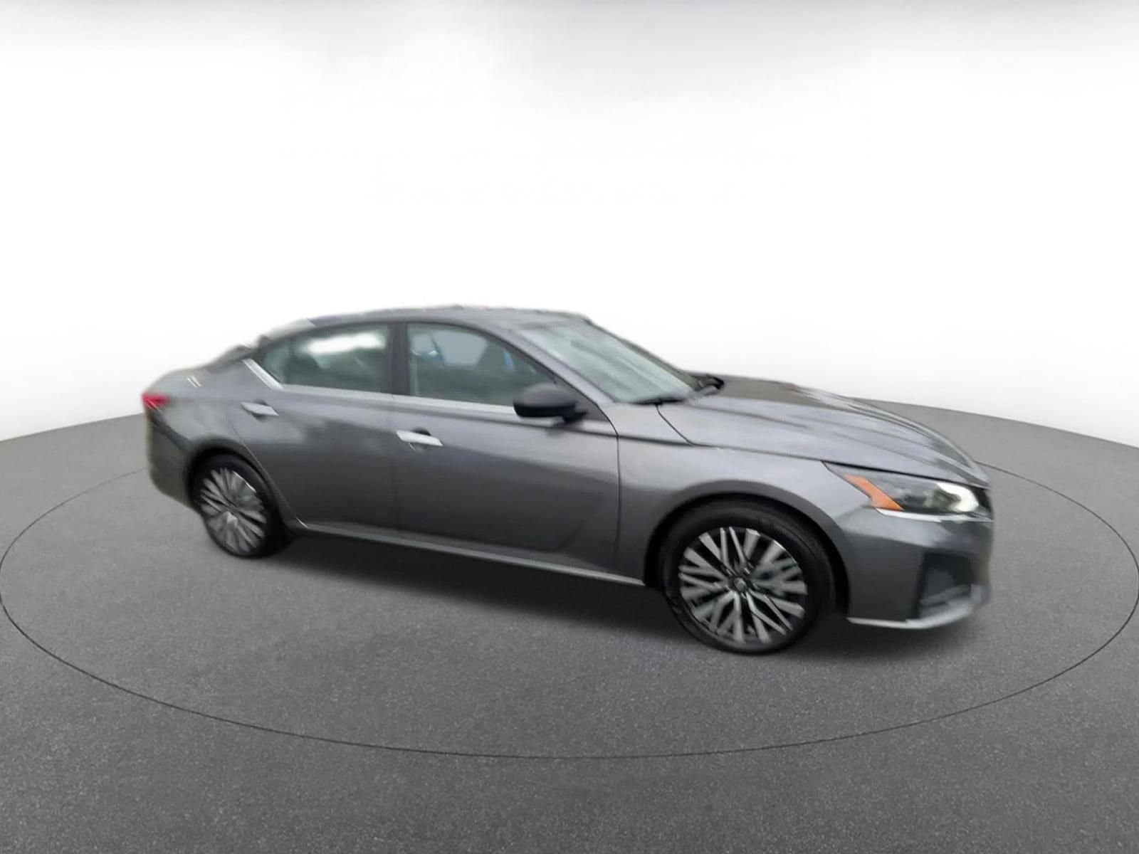 Thumbnail: 2025 Nissan Altima - 2