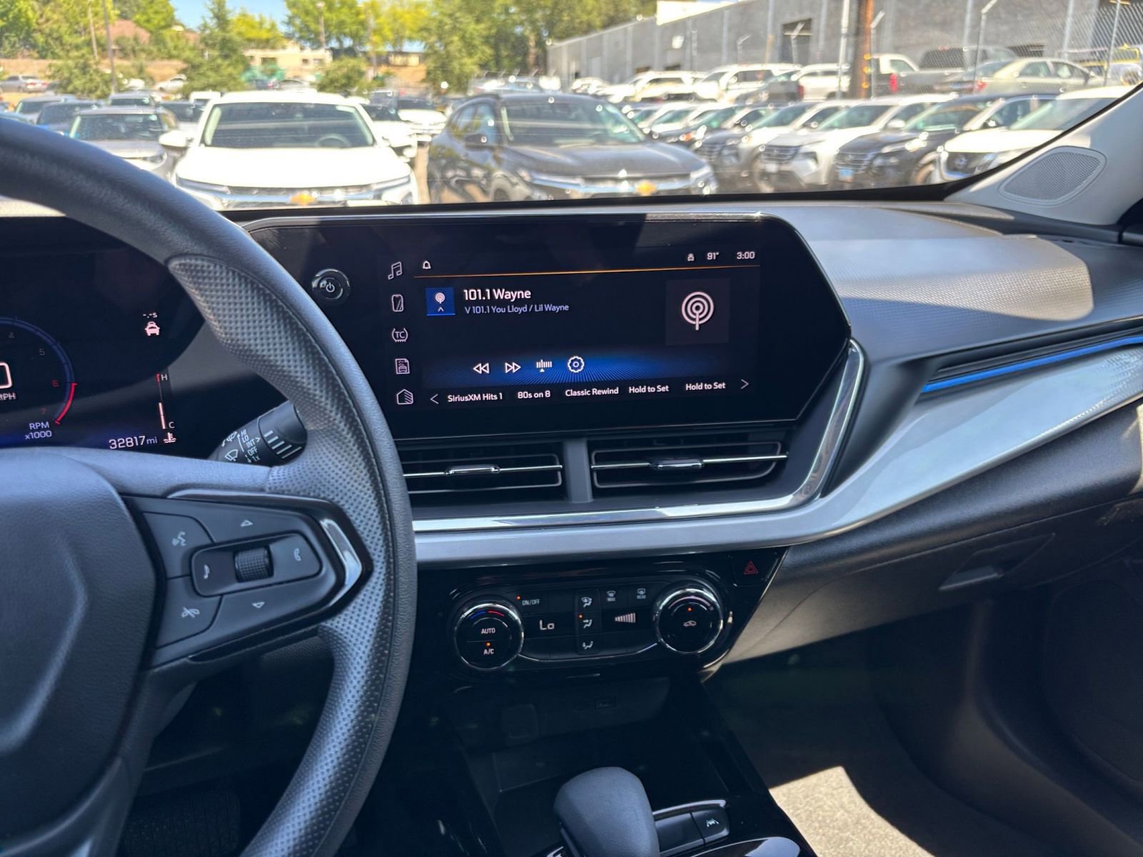 Thumbnail: 2025 Chevrolet Trax - 17