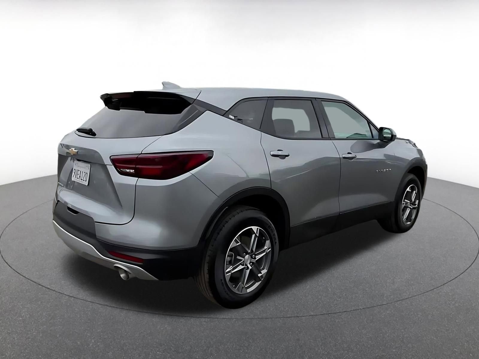 Thumbnail: 2025 Chevrolet Blazer - 15