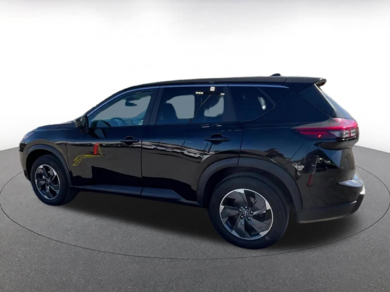 Thumbnail: 2025 Nissan Rogue - 10