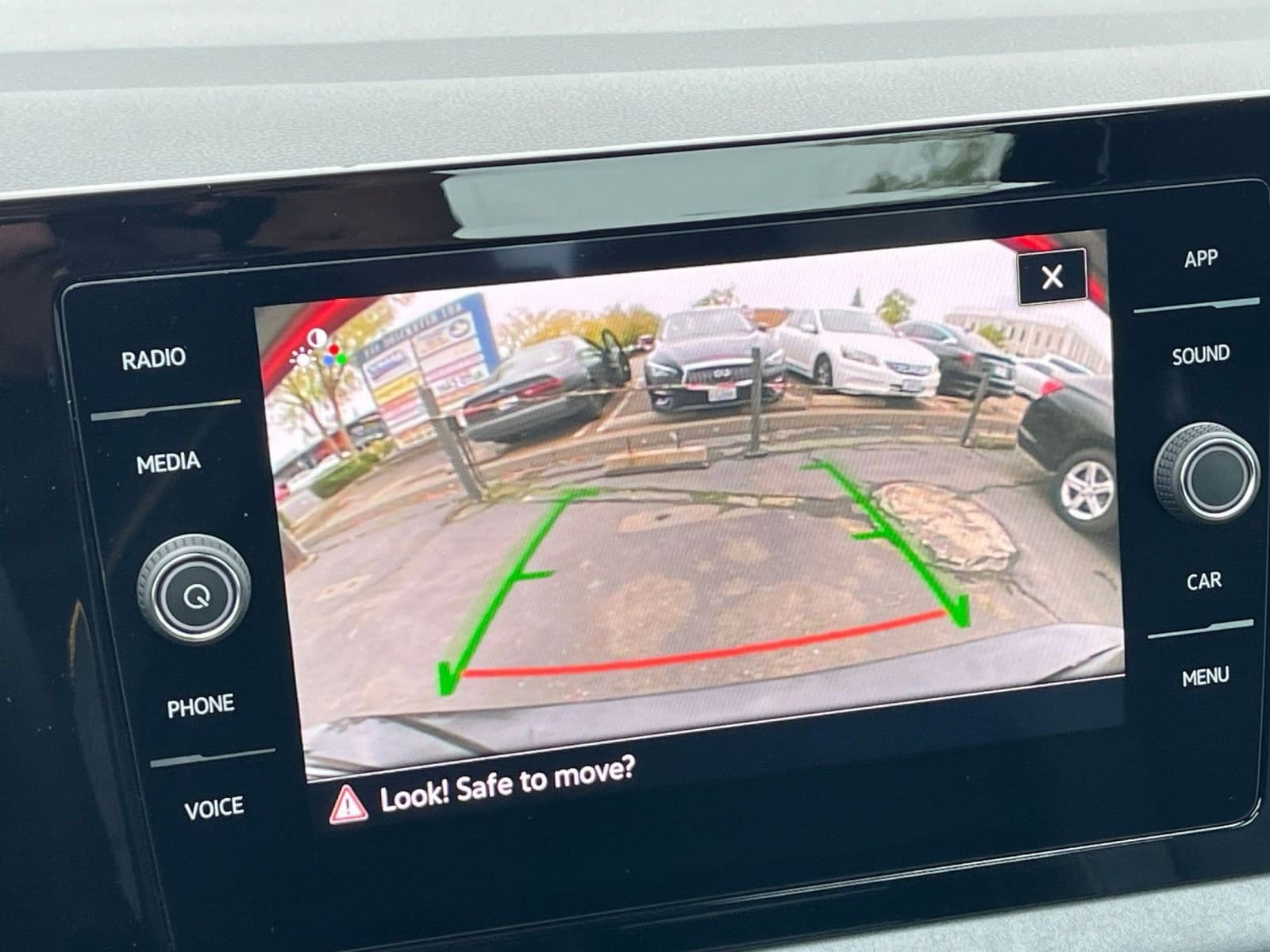 Thumbnail: 2025 Volkswagen Jetta - 17