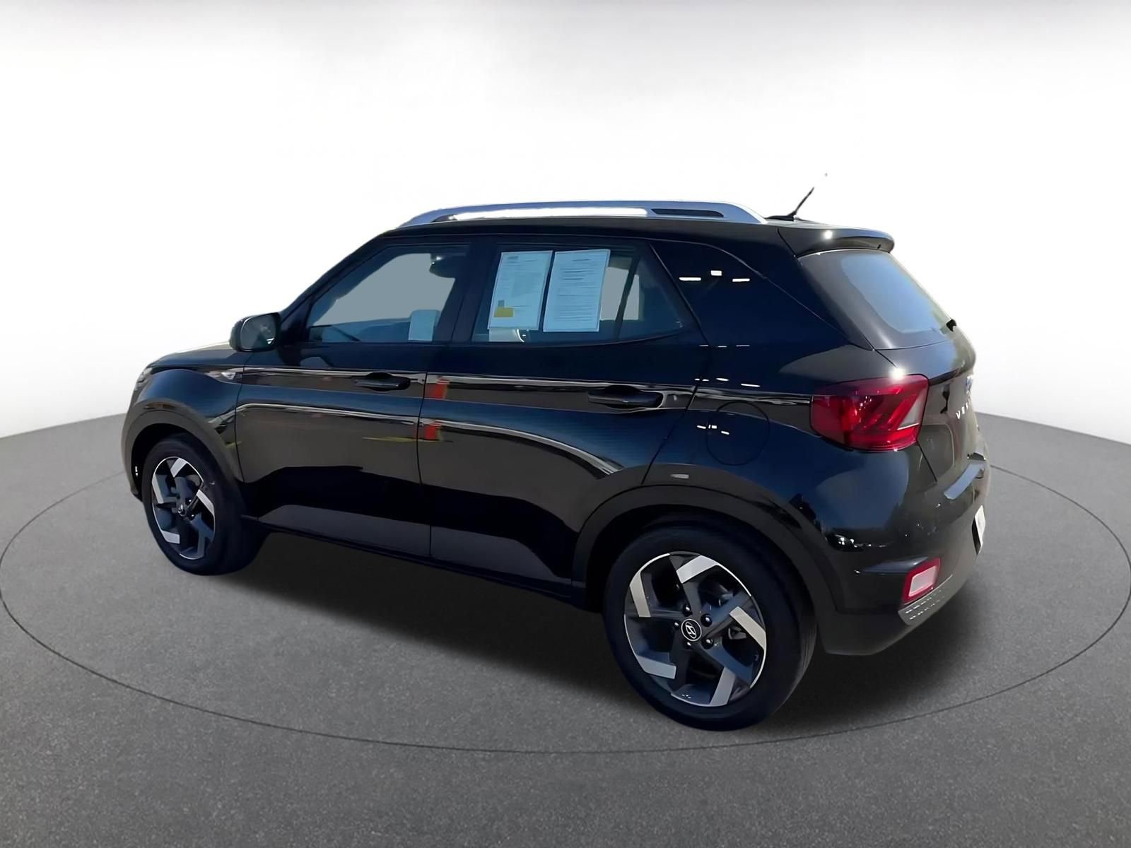 Thumbnail: 2025 Hyundai Venue - 10