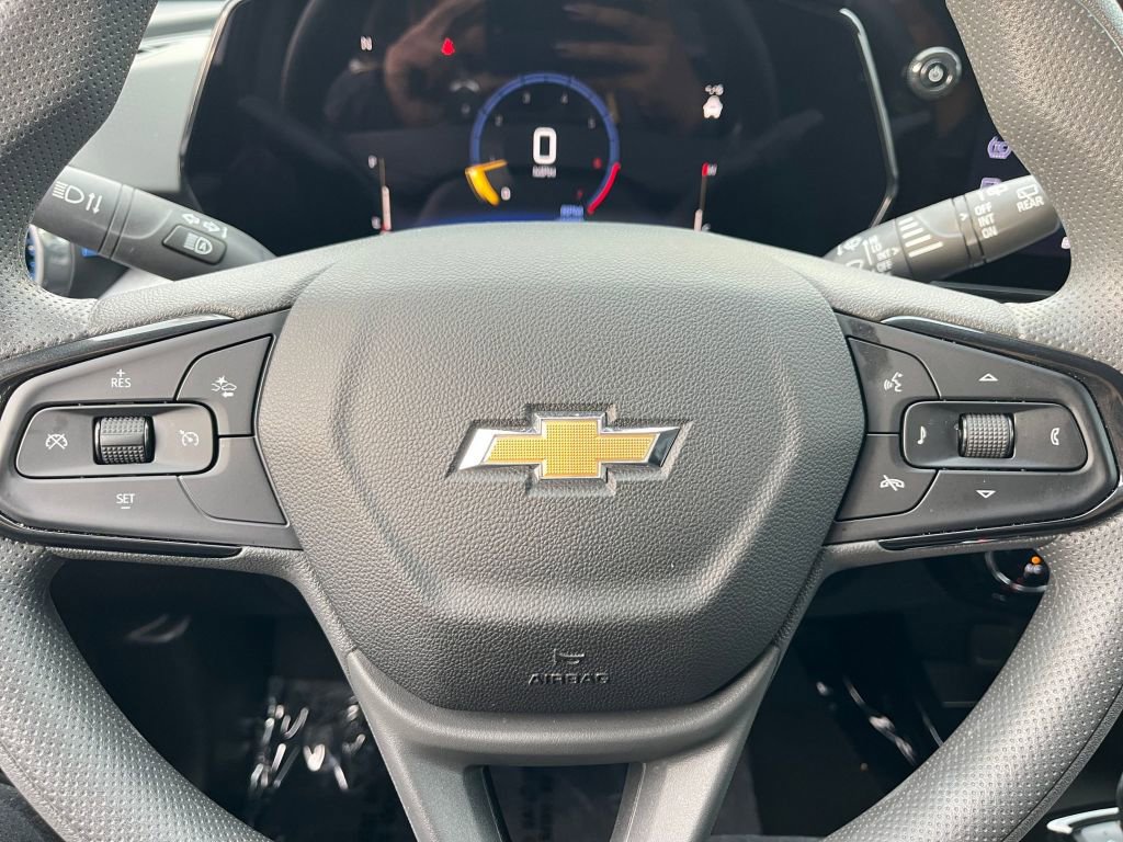 Thumbnail: 2025 Chevrolet Trax - 22