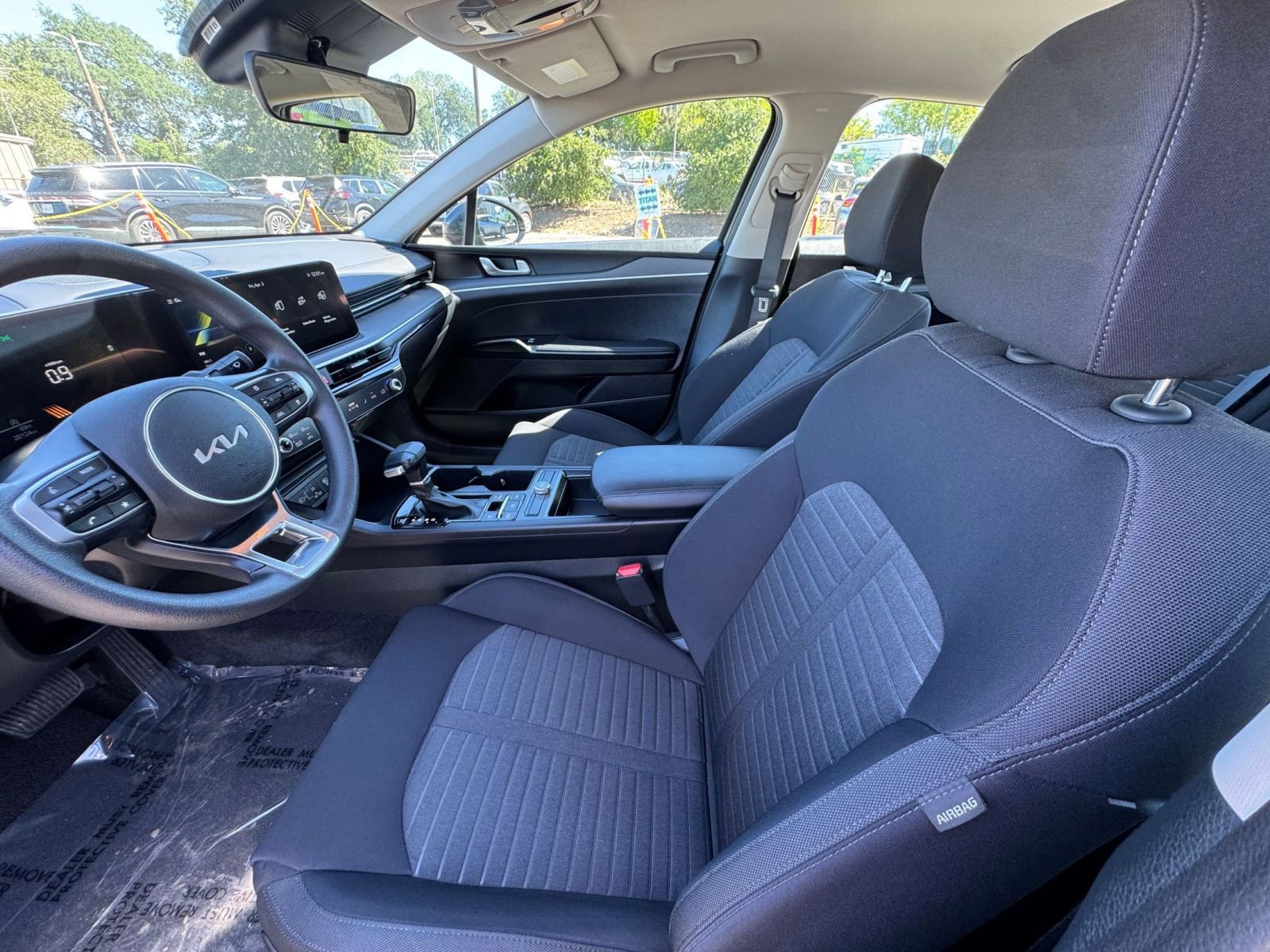 Thumbnail: 2025 Kia K5 - 25