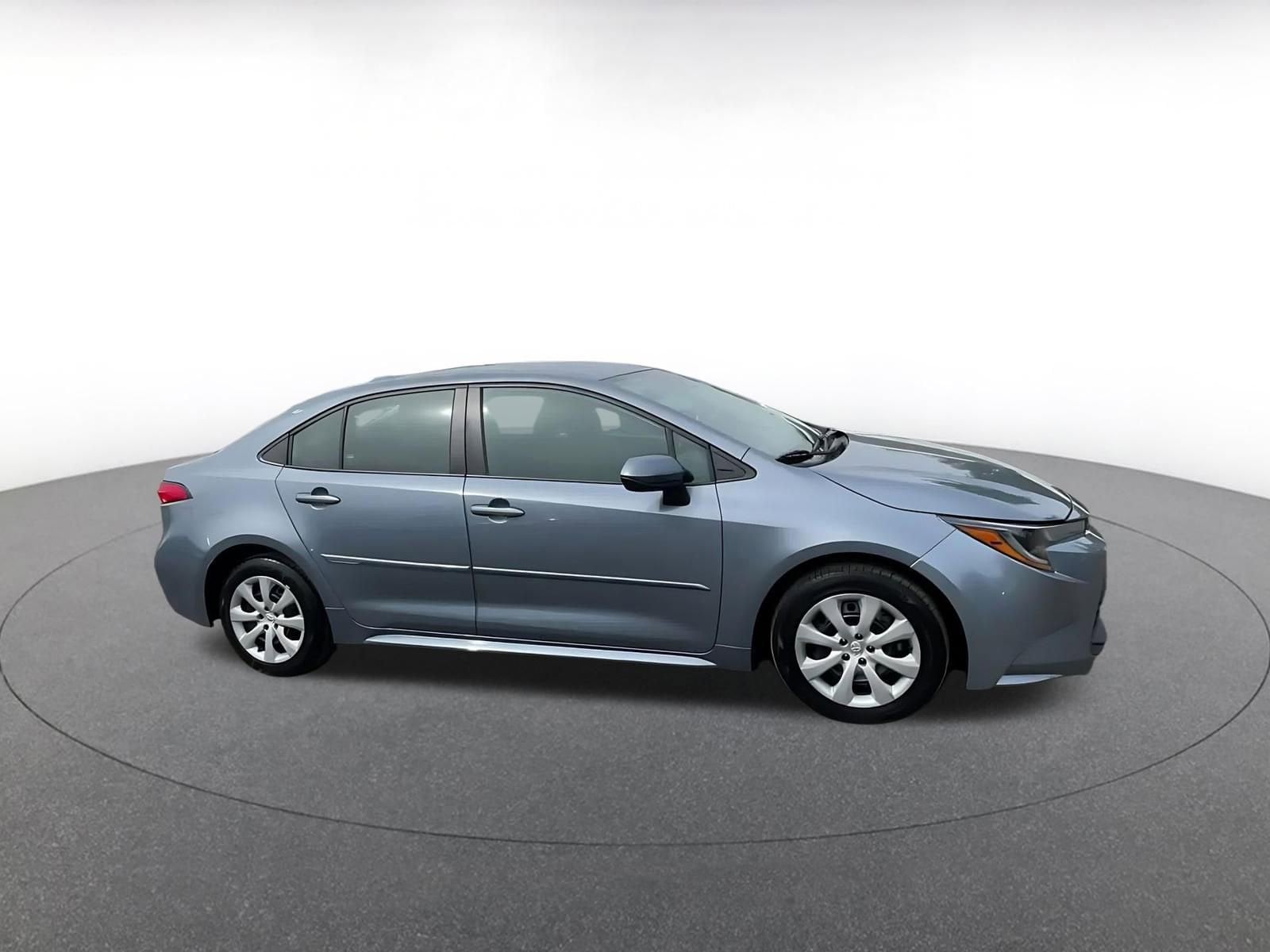 Thumbnail: 2023 Toyota Corolla - 2