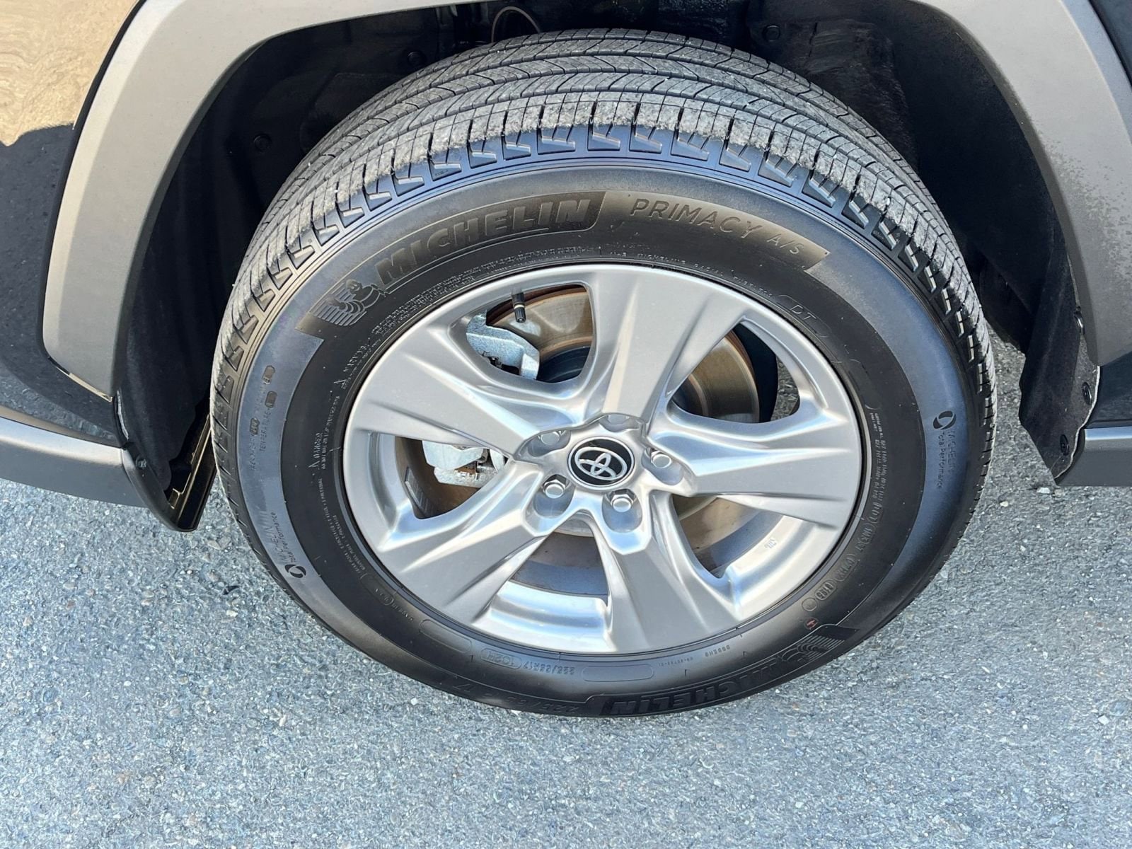 Thumbnail: 2025 Toyota RAV4 - 30