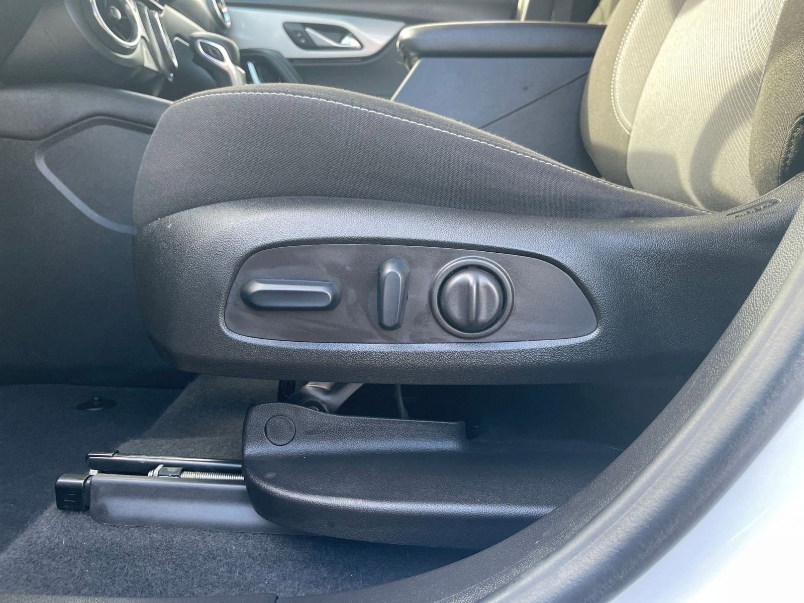 Thumbnail: 2025 Chevrolet Blazer - 23