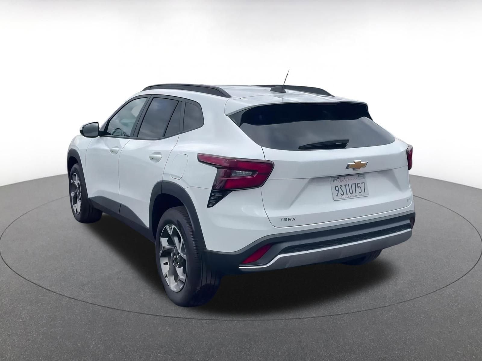 Thumbnail: 2025 Chevrolet Trax - 11