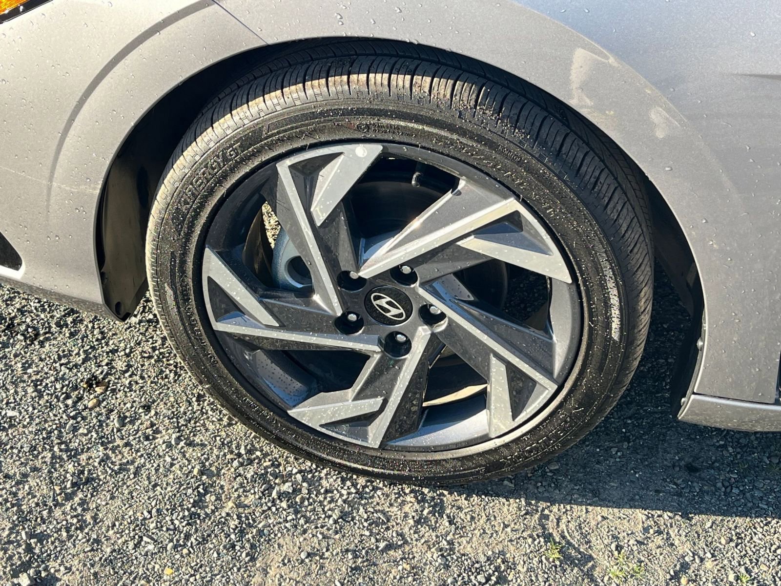 Thumbnail: 2025 Hyundai Elantra - 32