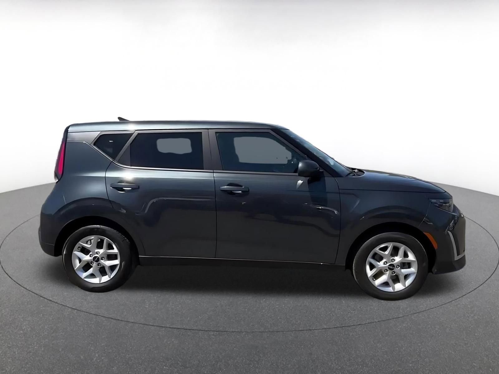 Thumbnail: 2025 Kia Soul - 16