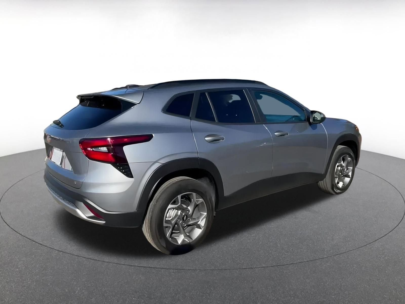 Thumbnail: 2025 Chevrolet Trax - 12