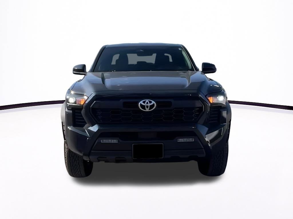 Thumbnail: 2025 Toyota Tacoma - 4