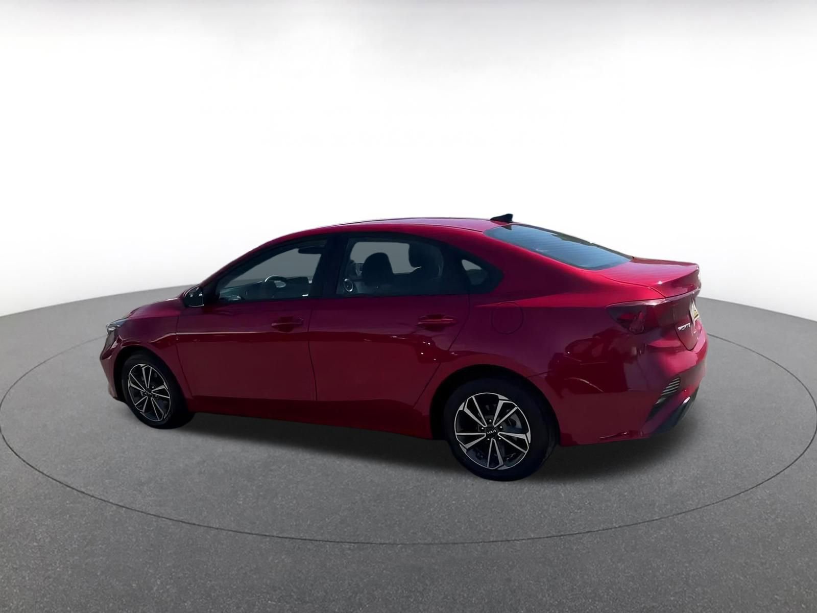 Thumbnail: 2023 Kia Forte - 10