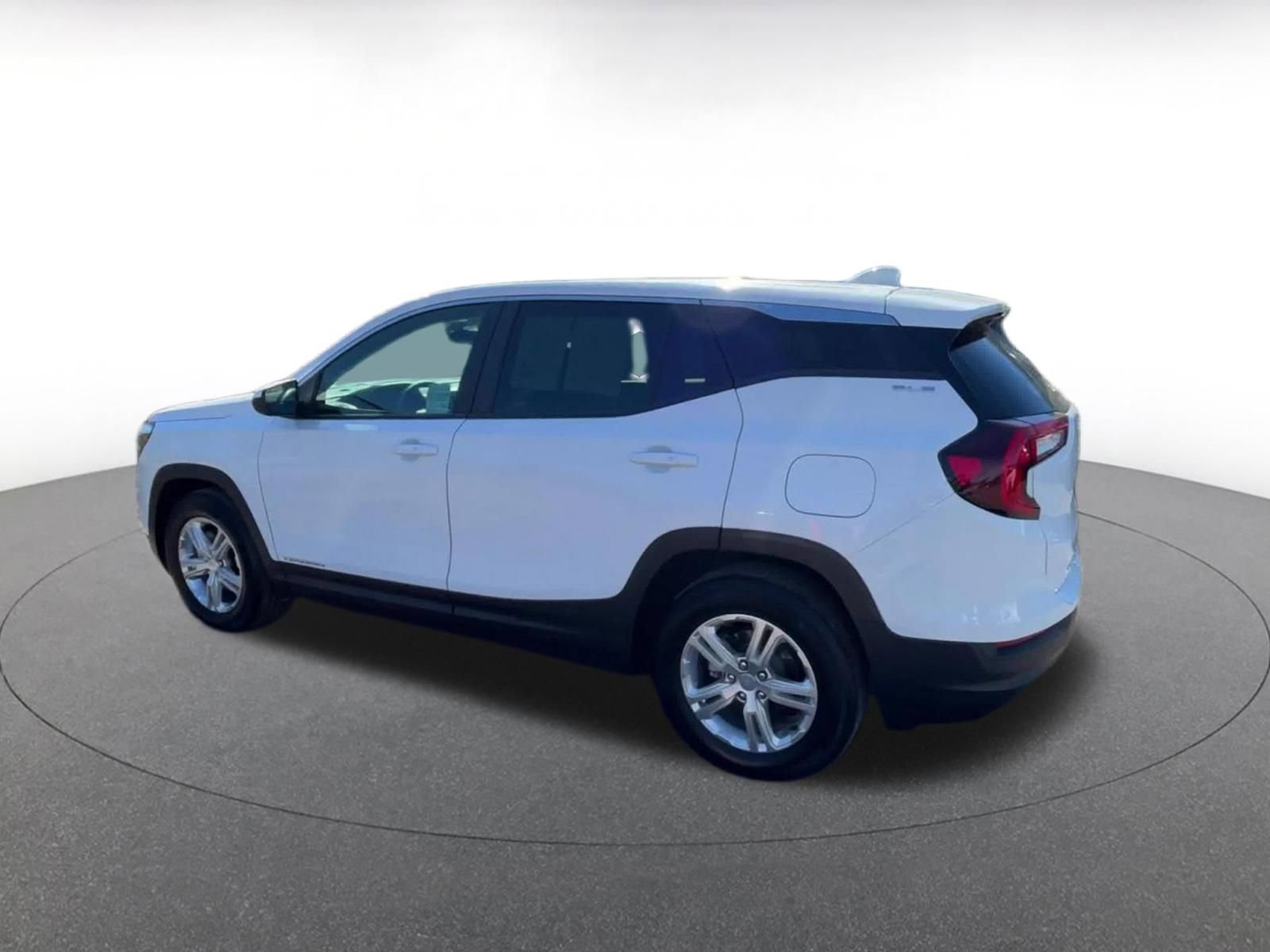 Thumbnail: 2024 GMC Terrain - 10