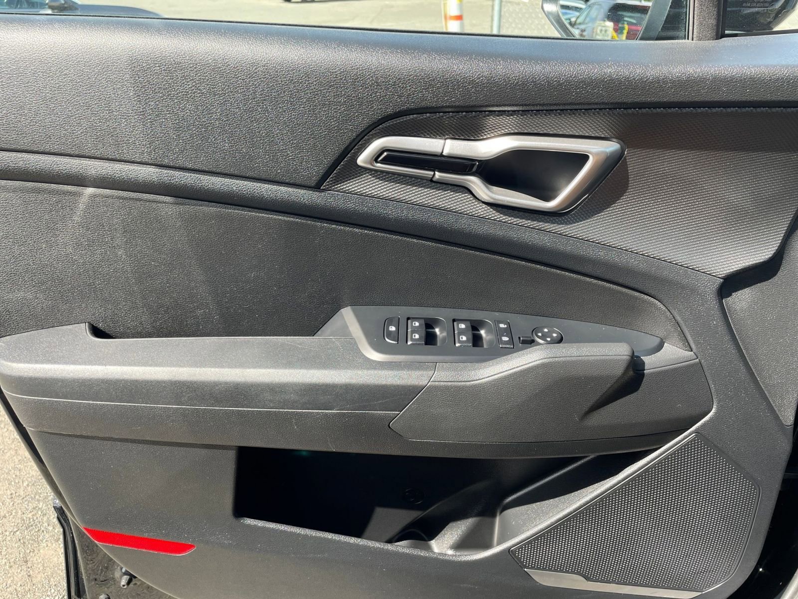 Thumbnail: 2025 Kia Sportage - 18