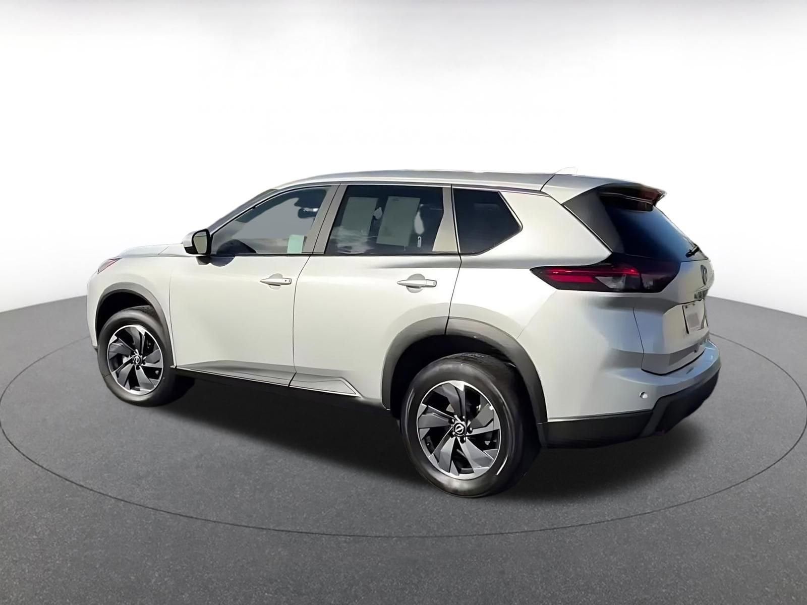 Thumbnail: 2025 Nissan Rogue - 10