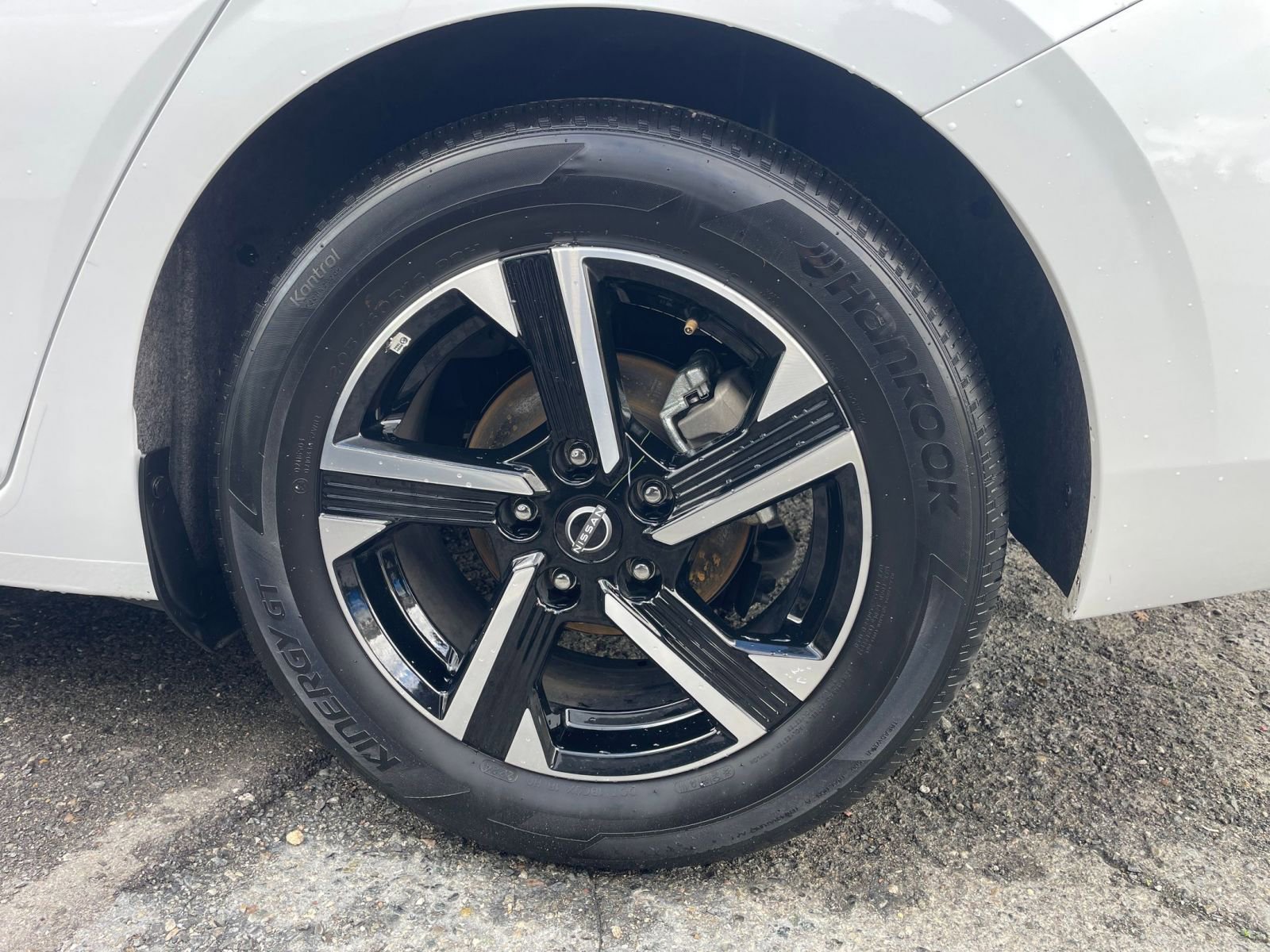 Thumbnail: 2025 Nissan Sentra - 30