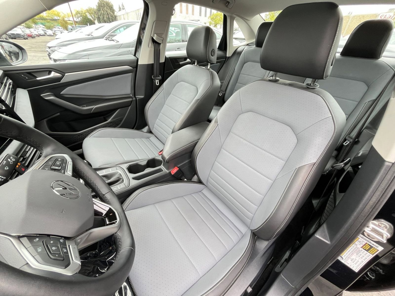 Thumbnail: 2025 Volkswagen Jetta - 35