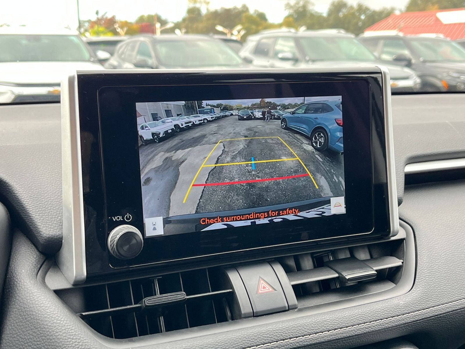 Thumbnail: 2025 Toyota RAV4 - 17