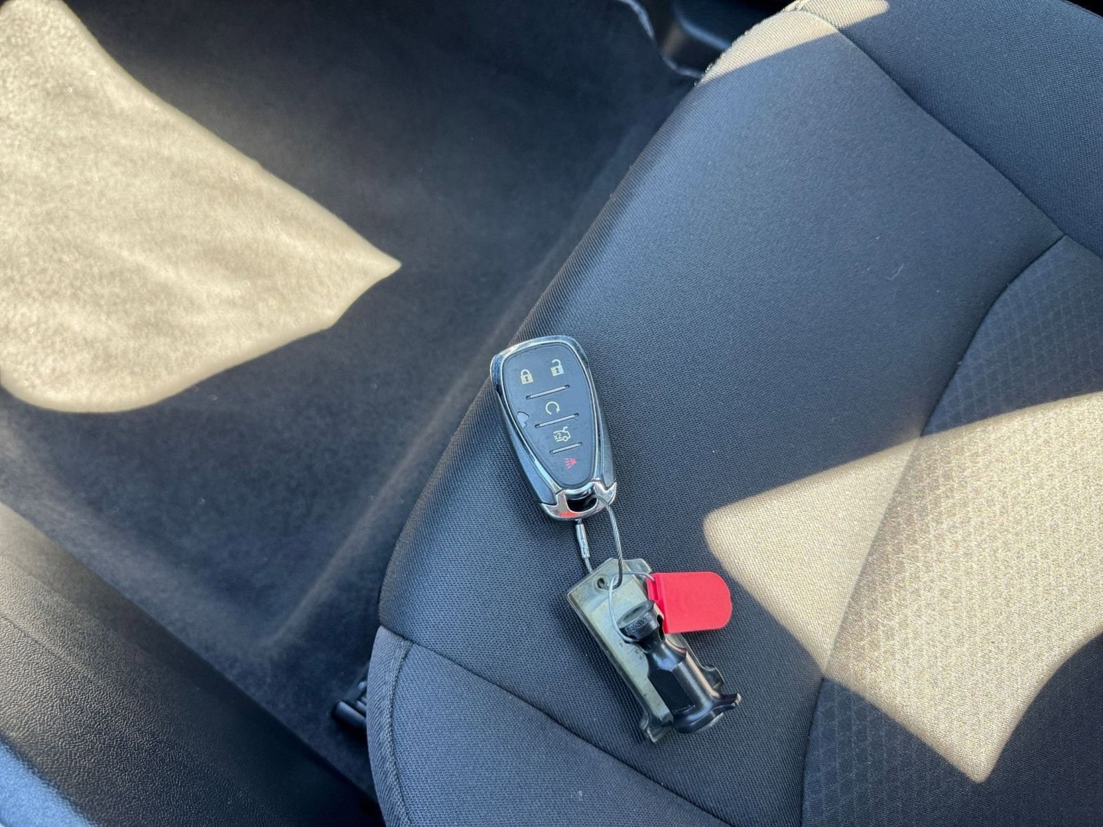 Thumbnail: 2023 Chevrolet Malibu - 21