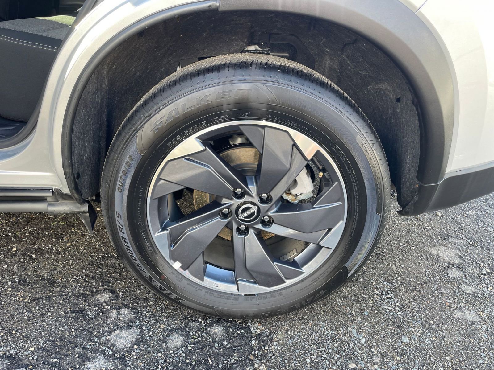 Thumbnail: 2025 Nissan Rogue - 30