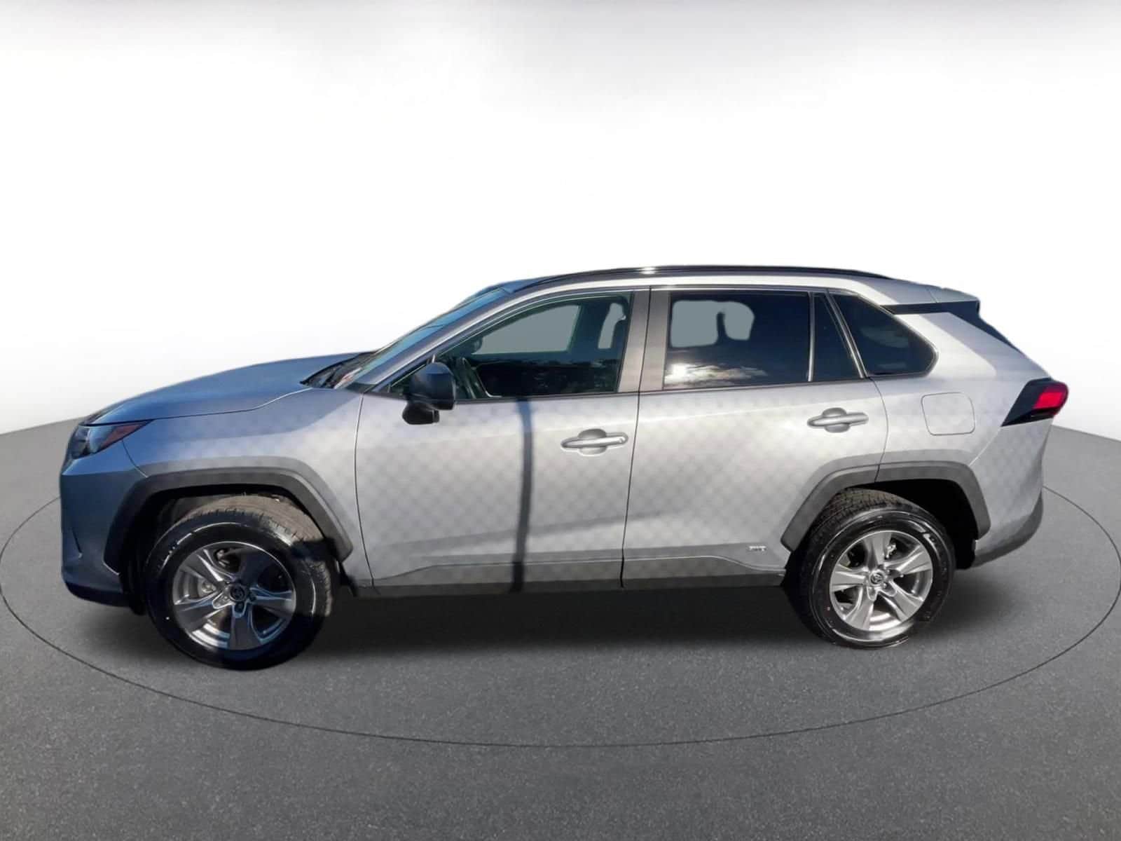 Thumbnail: 2025 Toyota RAV4 - 9