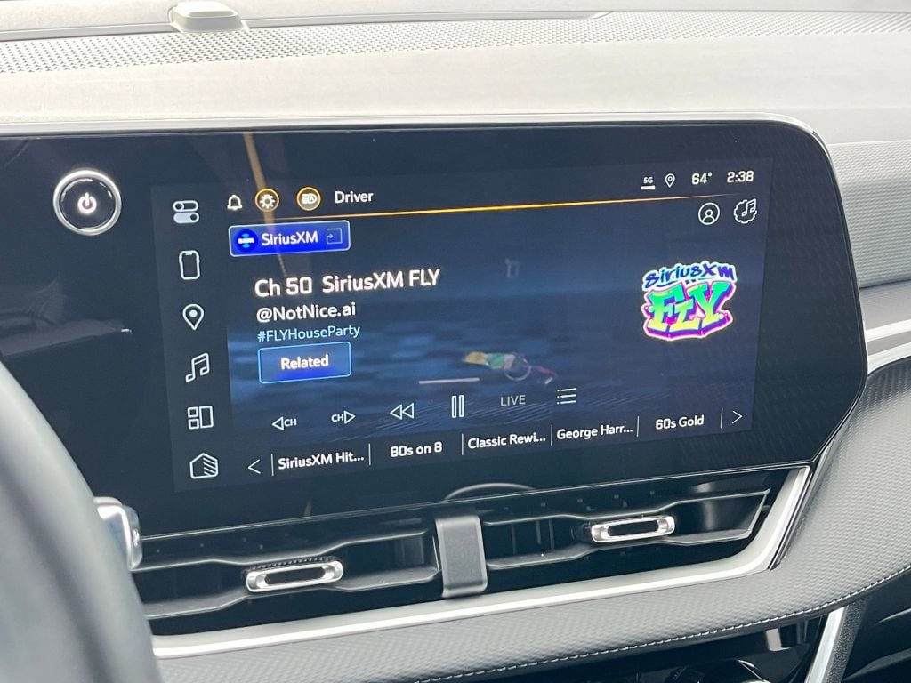 Thumbnail: 2025 Chevrolet Equinox - 25