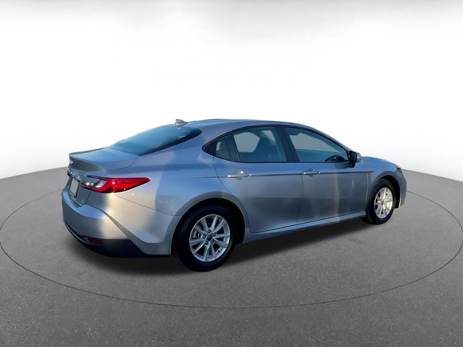 Thumbnail: 2025 Toyota Camry - 15