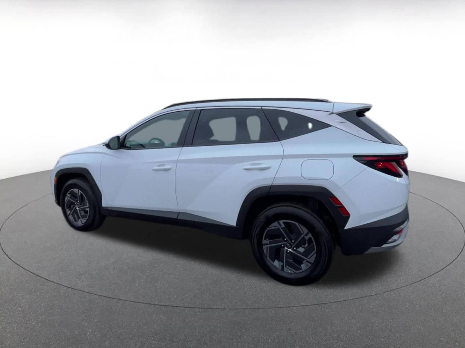 Thumbnail: 2025 Hyundai Tucson - 10