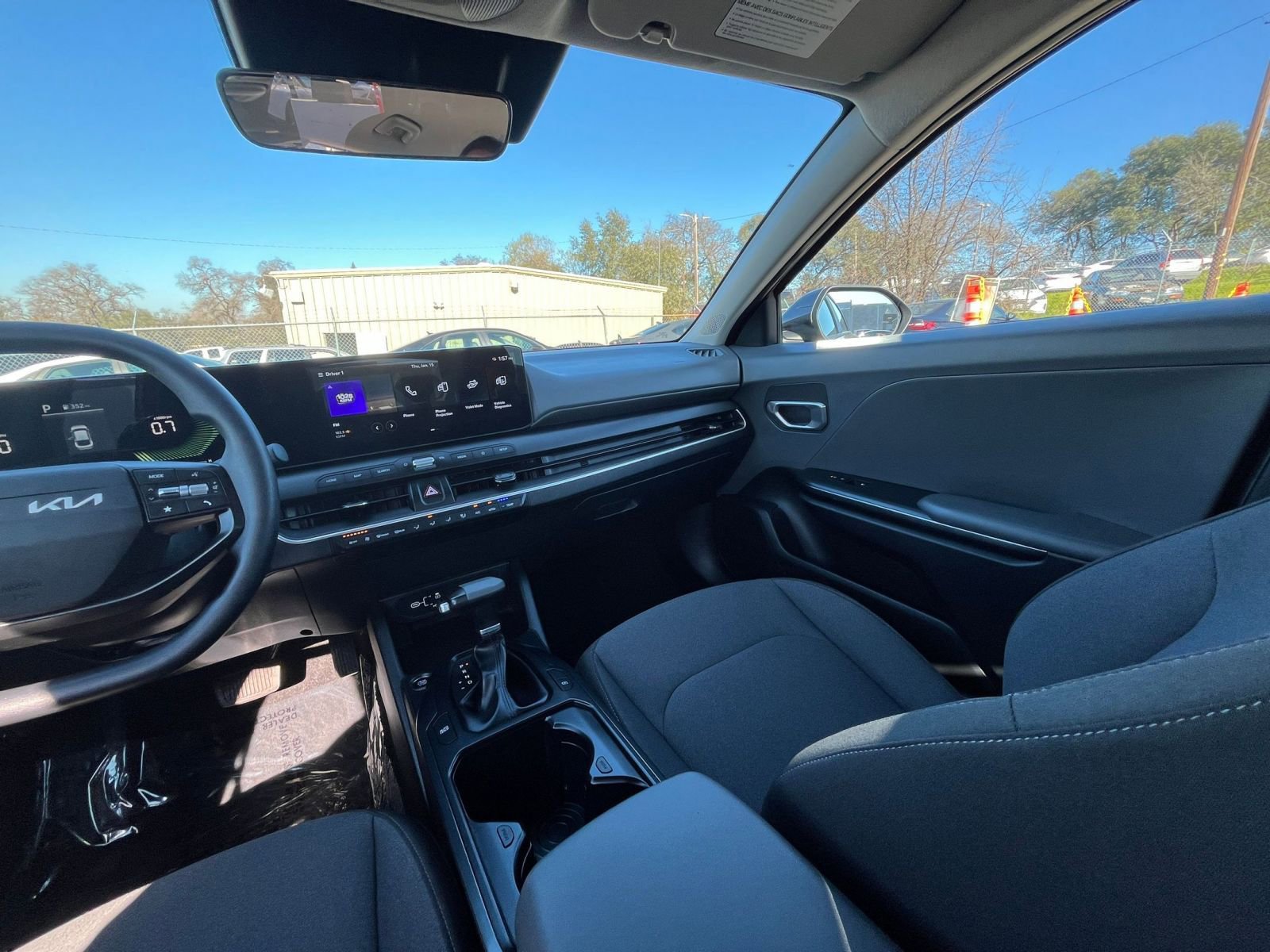 Thumbnail: 2025 Kia K4 - 34