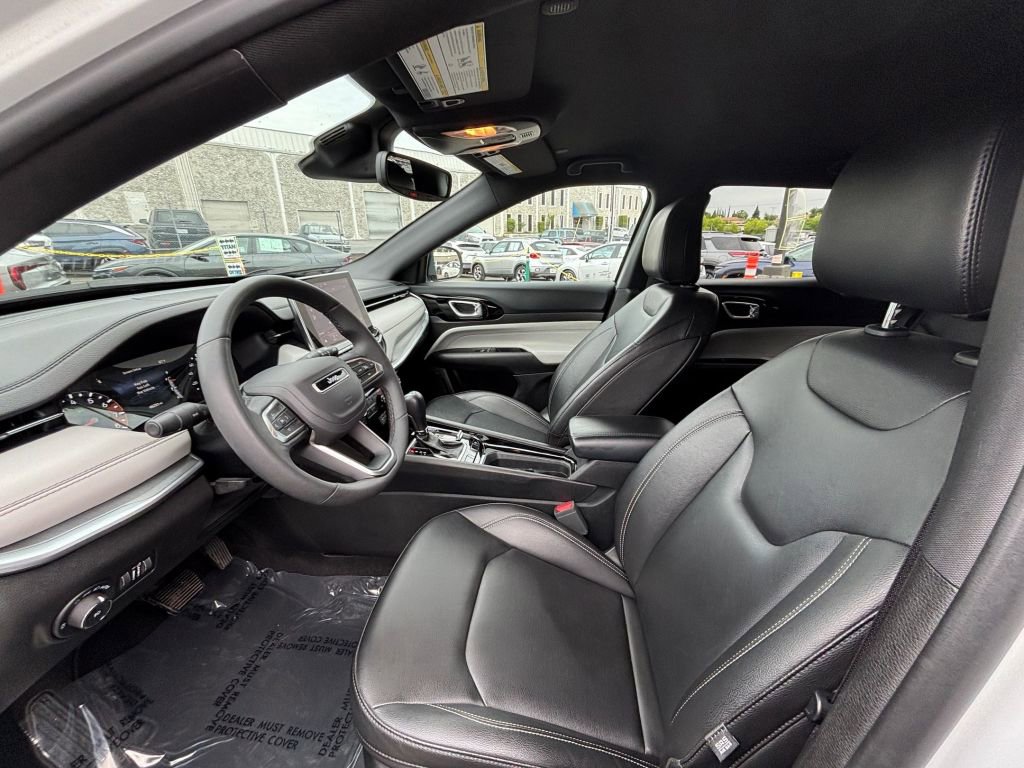 Thumbnail: 2025 Jeep Compass - 20