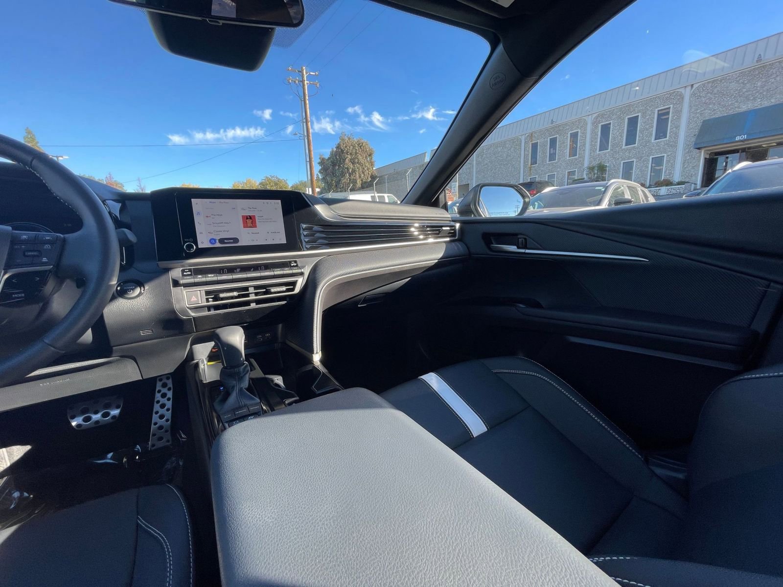 Thumbnail: 2025 Toyota Camry - 35