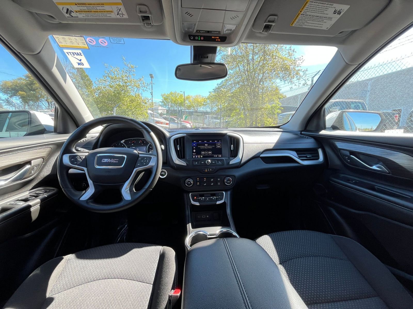 Thumbnail: 2024 GMC Terrain - 32