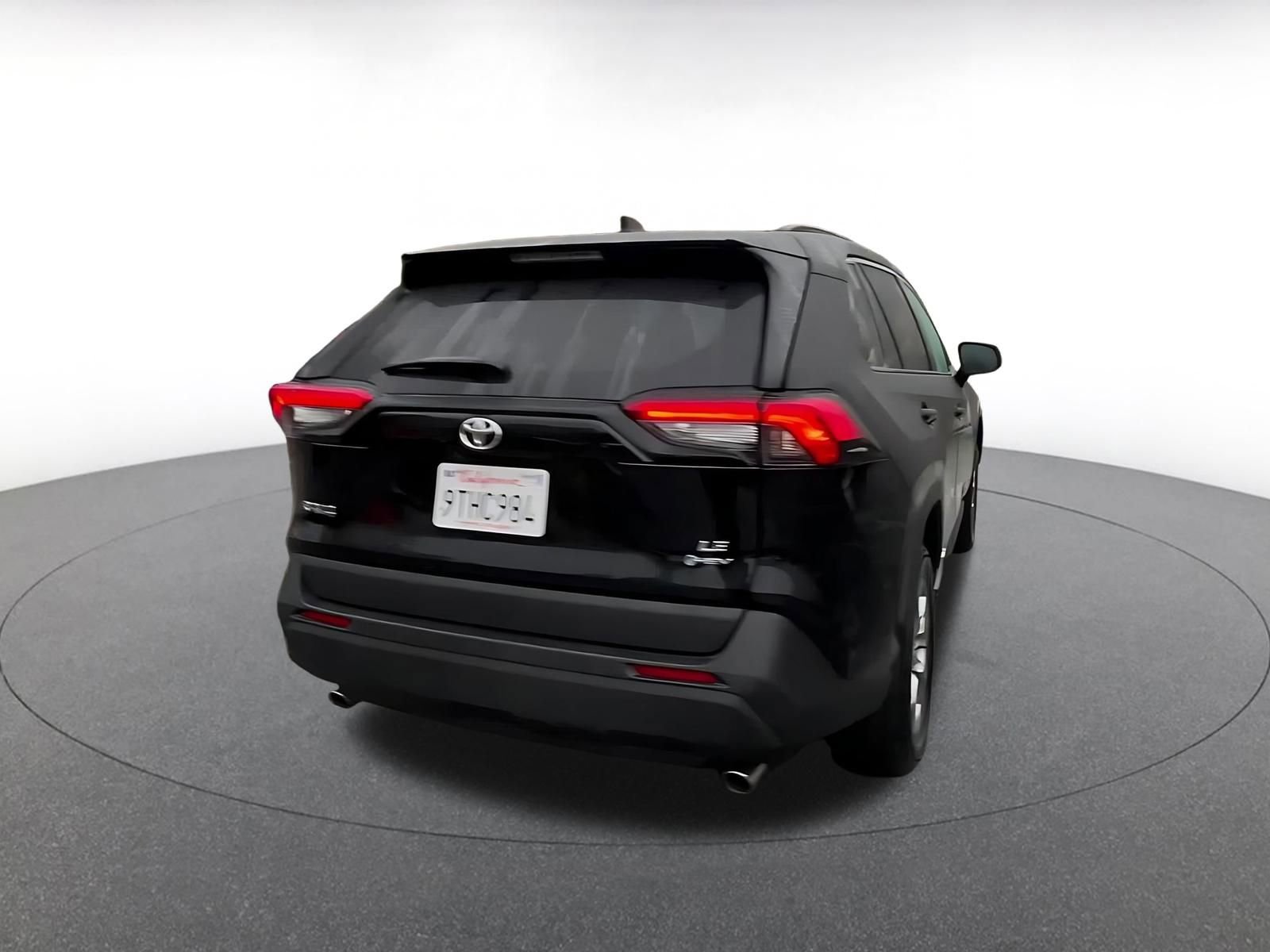 Thumbnail: 2025 Toyota RAV4 - 15