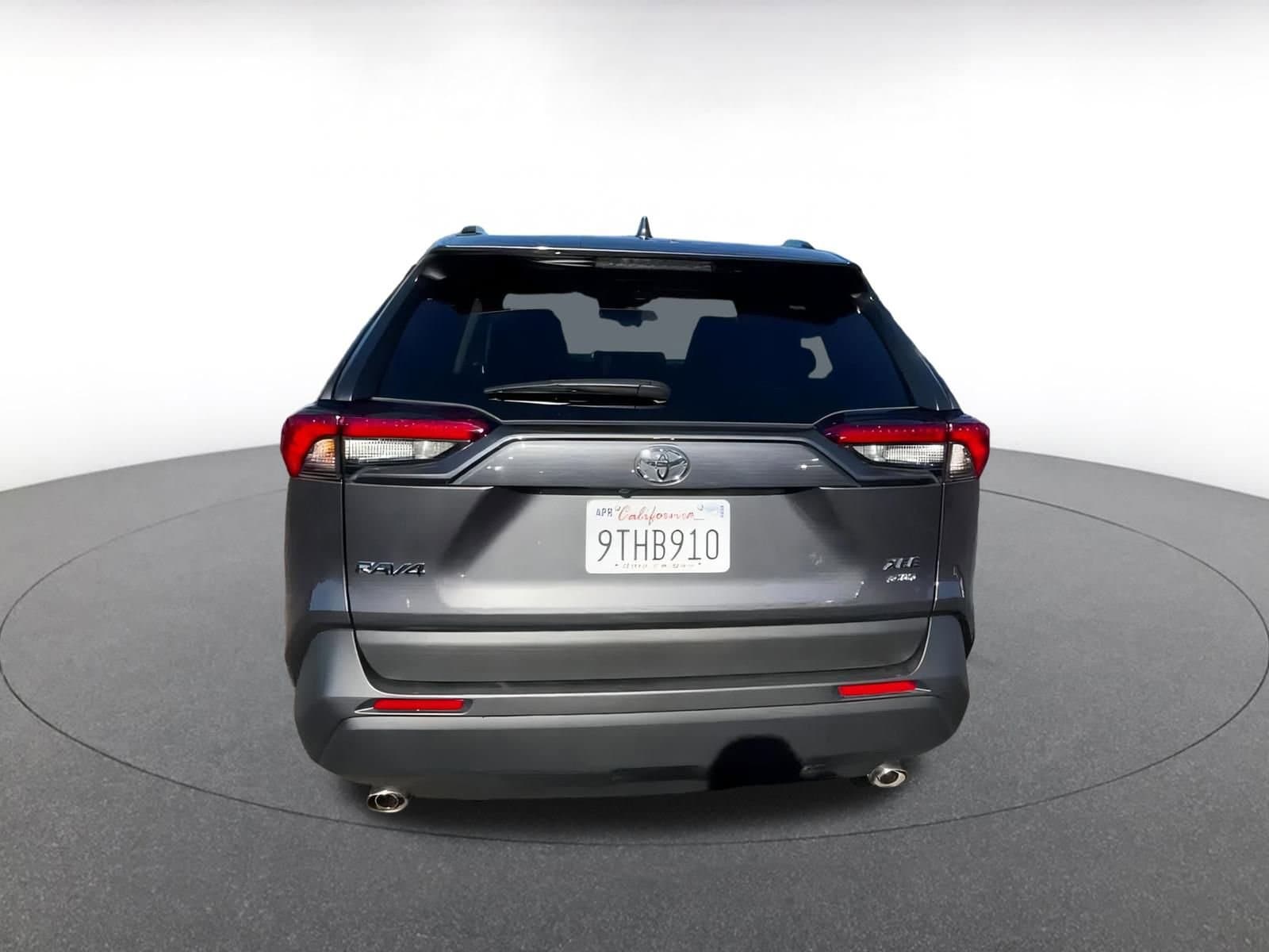 Thumbnail: 2025 Toyota RAV4 - 12